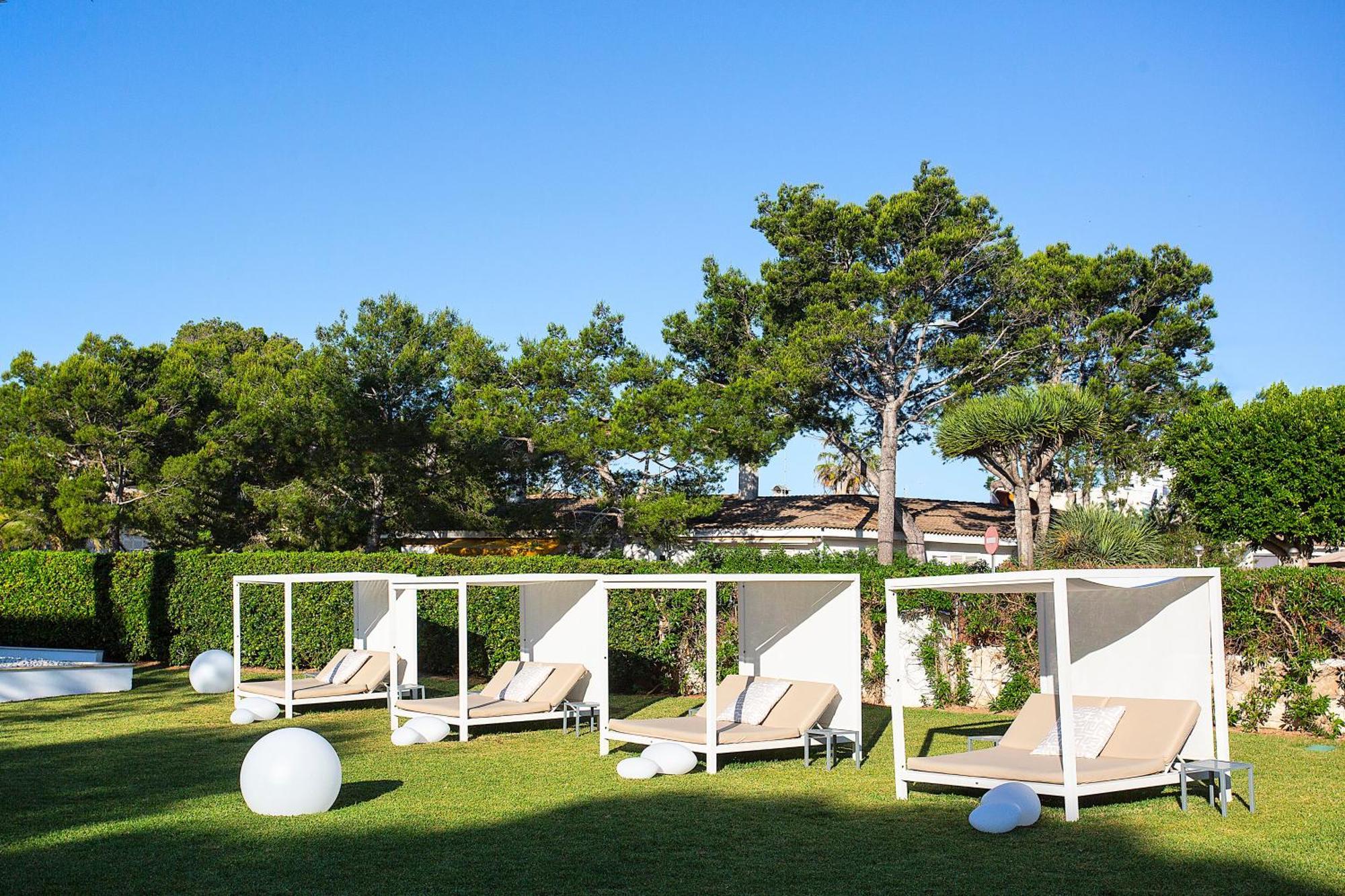 Hotel Bq Sarah -adults Only 3*